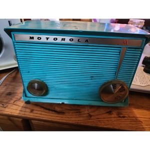 Motorola model A8W tube radio working!!!!
